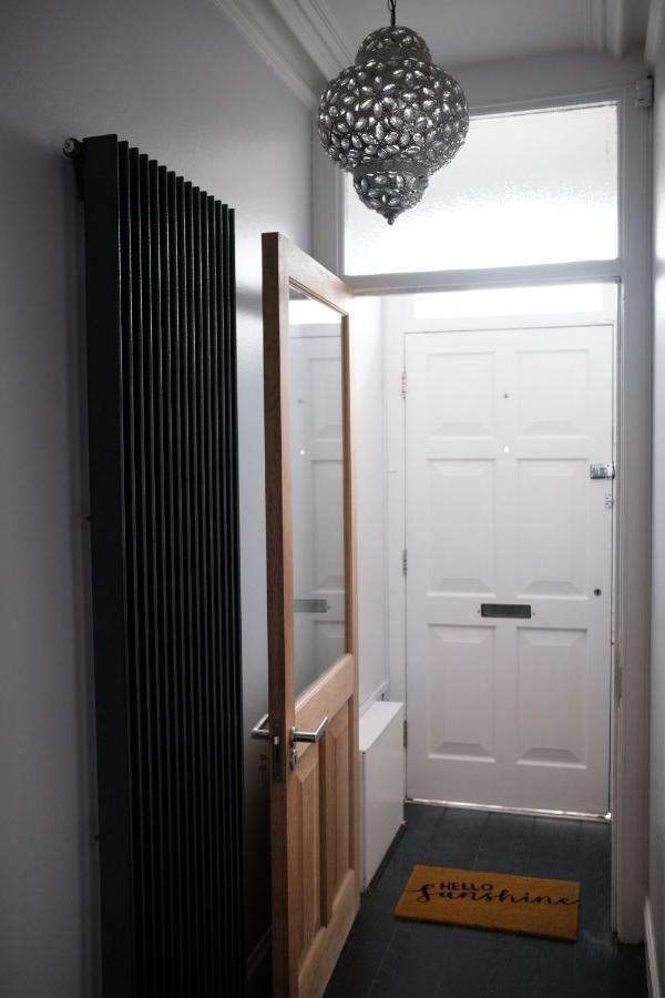 Gorgeous 3 Bedroom Victorian Townhouse Lisburn Exterior foto