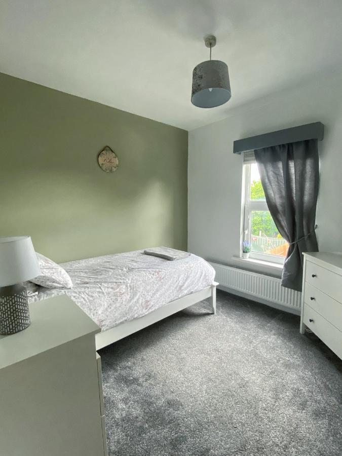 Gorgeous 3 Bedroom Victorian Townhouse Lisburn Exterior foto