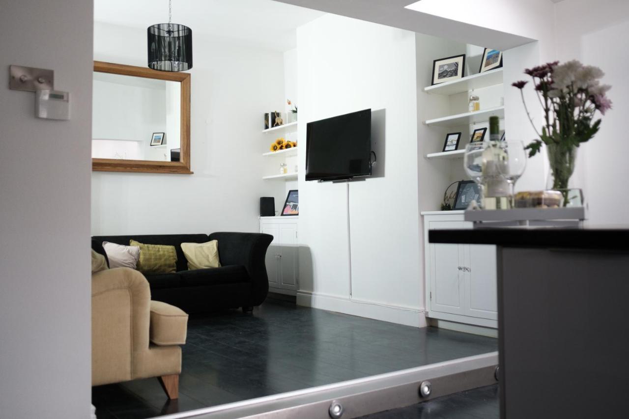 Gorgeous 3 Bedroom Victorian Townhouse Lisburn Exterior foto